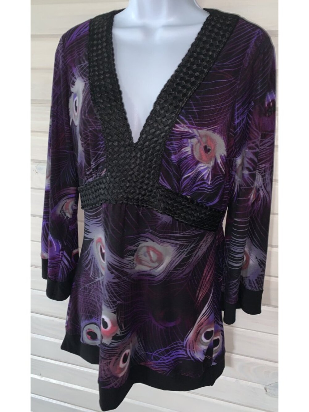 New Directions Sz MEDIUM Peacock Feather Tunic Stretch Top Braided Trim EUC